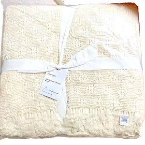 Pottery Barn Cotton Jacquard Fringe Blanket in Ivory  Full/Queen NWT